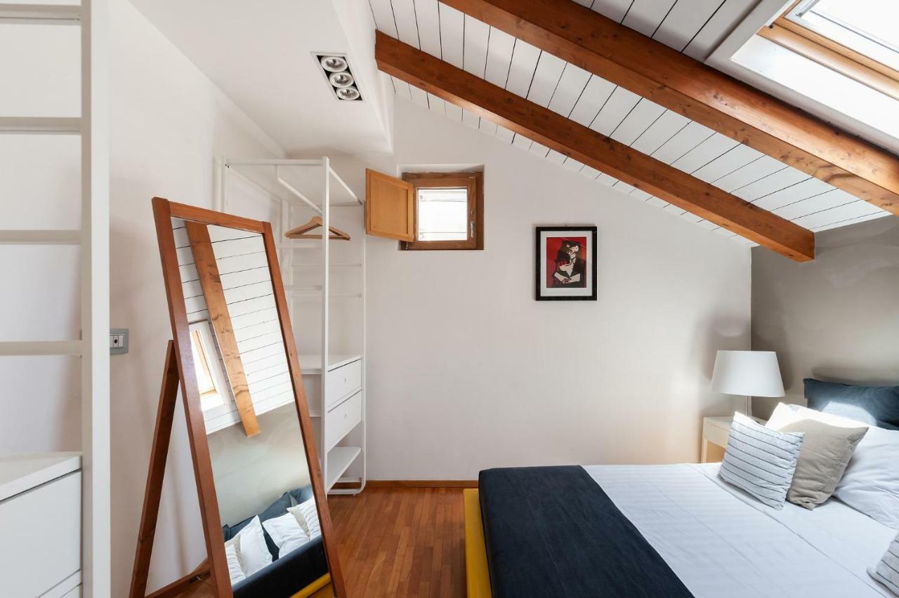 Starhost - Casa Masu' Apartment Salerno Bagian luar foto